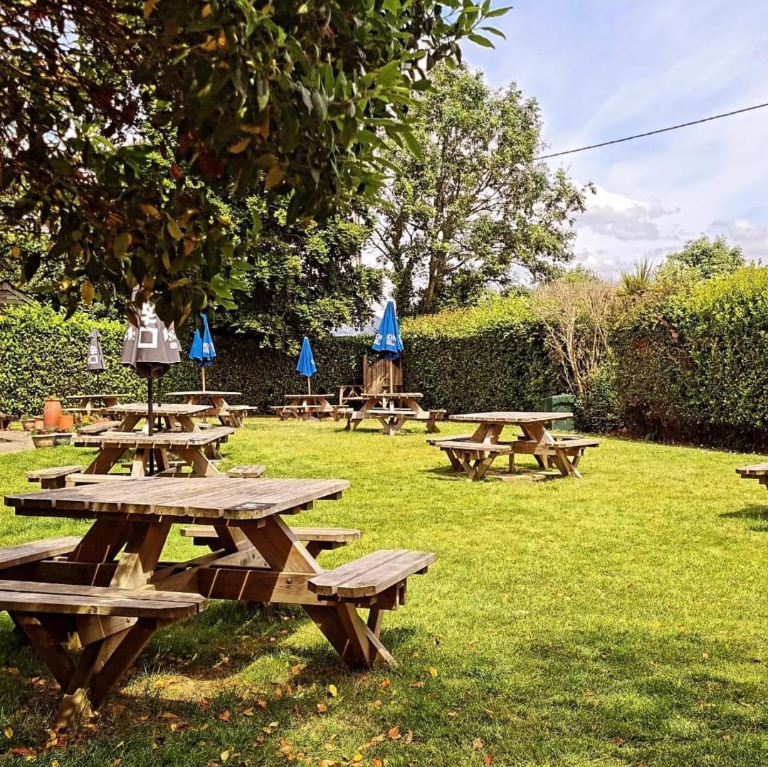 The Mortimer Arms (Adults Only) Romsey Exteriör bild