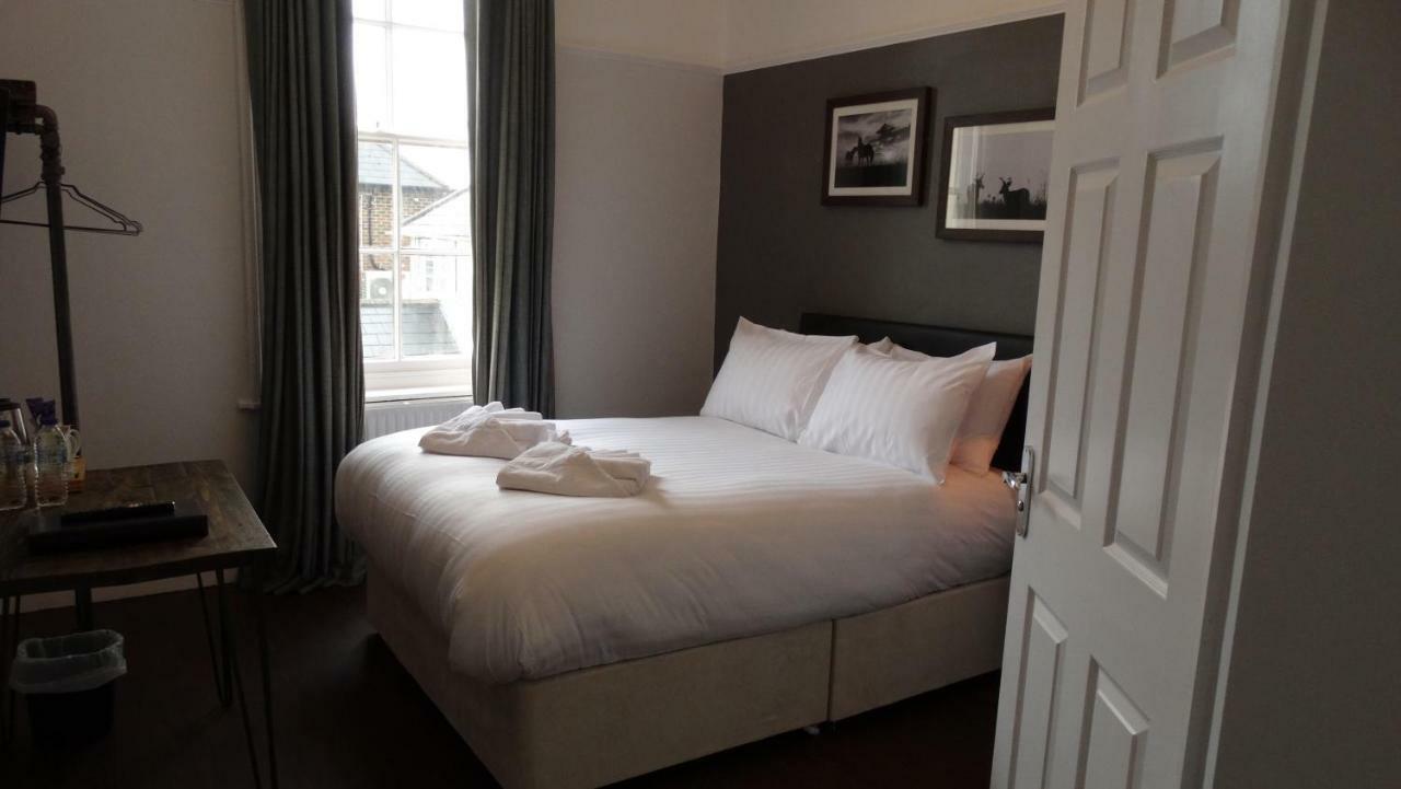 The Mortimer Arms (Adults Only) Romsey Exteriör bild